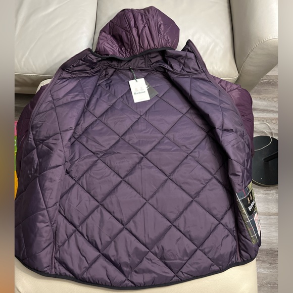 NWT - Barbour Unisex Hooded Liddesdale Quilted Jacket - Men M/Women L - Picture 6 of 12